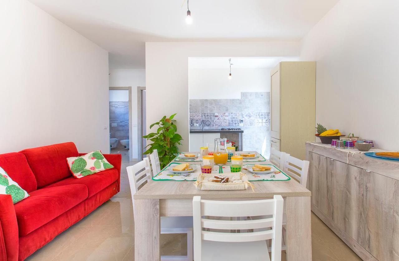 Il Giardino Fiorito Casa Vacanze Алгеро Екстериор снимка