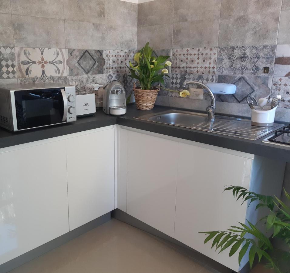 Il Giardino Fiorito Casa Vacanze Алгеро Екстериор снимка
