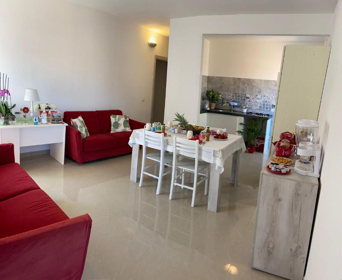 Il Giardino Fiorito Casa Vacanze Алгеро Екстериор снимка